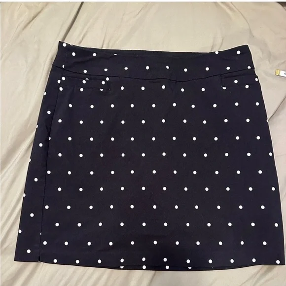 Kim Rogers Black Polka Dot Skort | Size 18 | Stretchy | Built-In Shorts - Picture 6 of 7